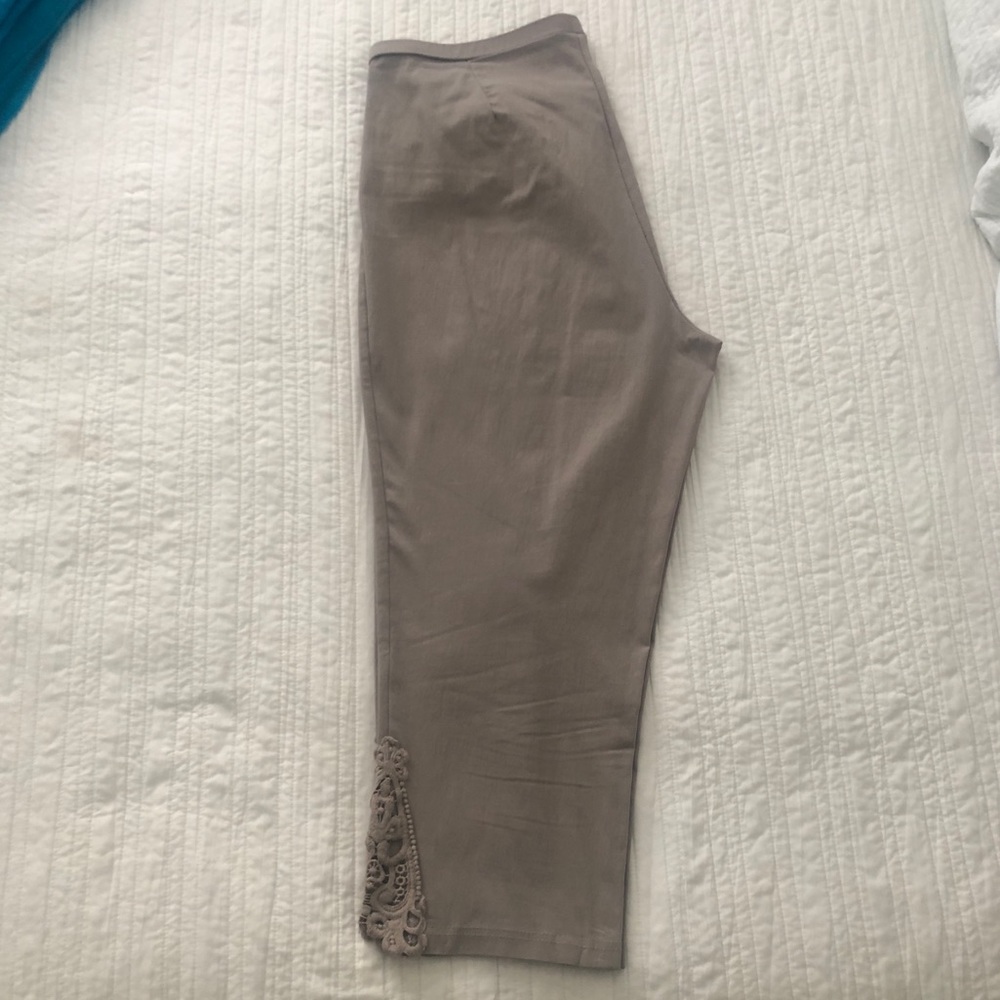 NoniB 3 quarter pants Size 16 - Picture 3 of 6